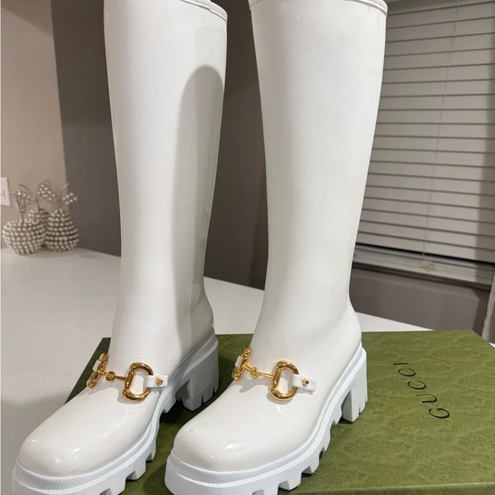 Gucci Women's Glossy White Boots with Gold Hardware - Picture 1 of 5